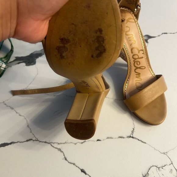 SAM. Tan Stiletto Heels Minimalist Design - Picture 3 of 6